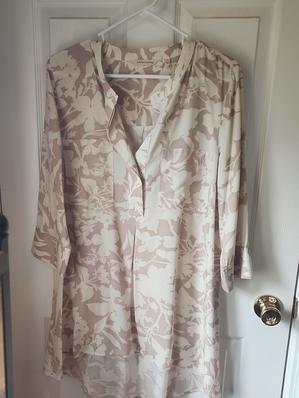 Soft Surroundings Beige and Cream Floral Long-Sleeve Tunic Dress